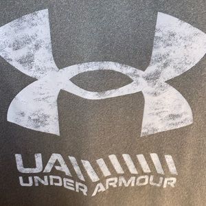 Mens Medium Under Armour Shirt
